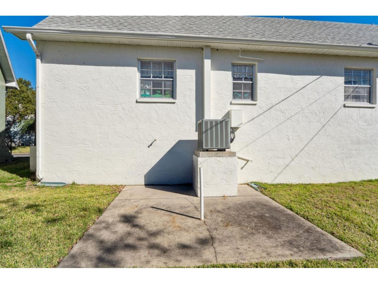 6710 Hickorywood Ln #1B New Port Richey FL 34653 W7874234 image32