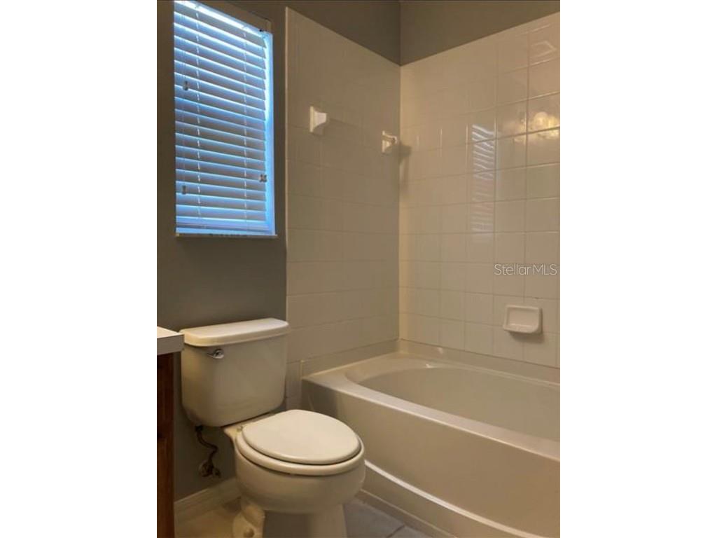 6710 Lake Camden Way Gibsonton FL 33534 TB8434865 image8