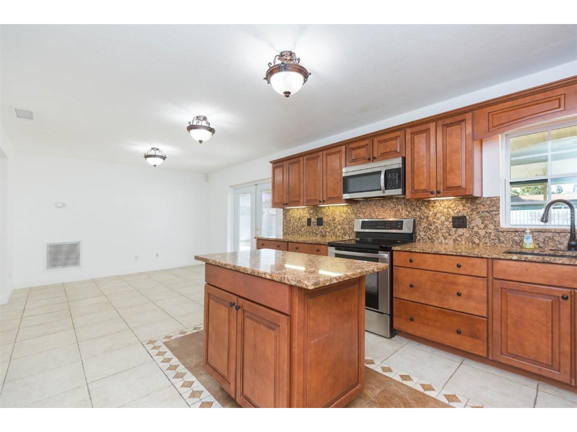 6710 Mornay Circle Tampa FL 33615 TB8453703 image14