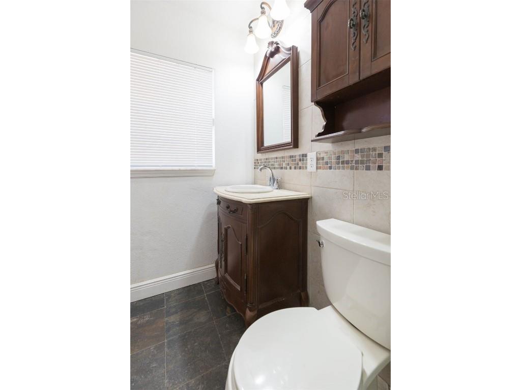 6710 Mornay Circle Tampa FL 33615 TB8453703 image22