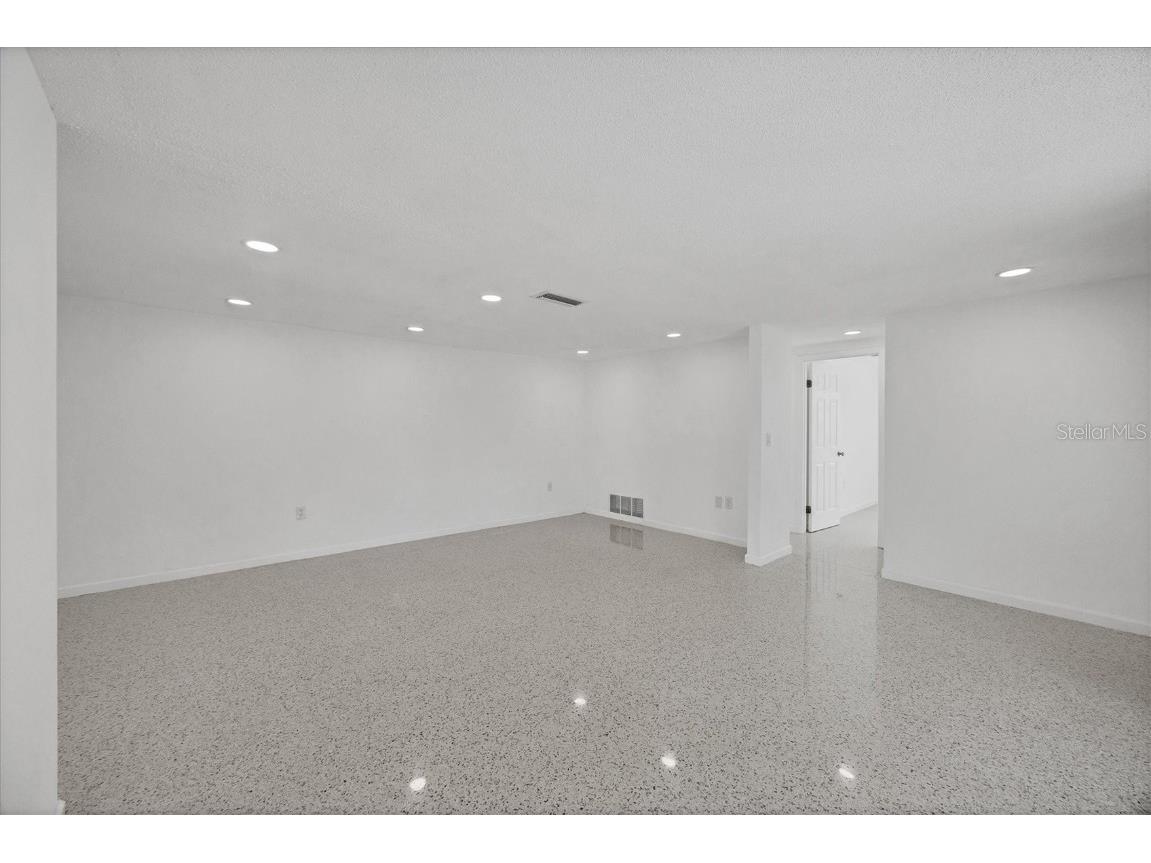 6711 S Lockwood Ridge Road Sarasota FL 34231 A4668944 image12