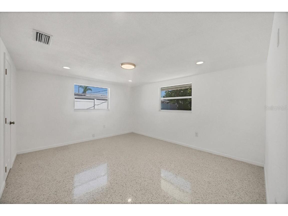 6711 S Lockwood Ridge Road Sarasota FL 34231 A4668944 image14