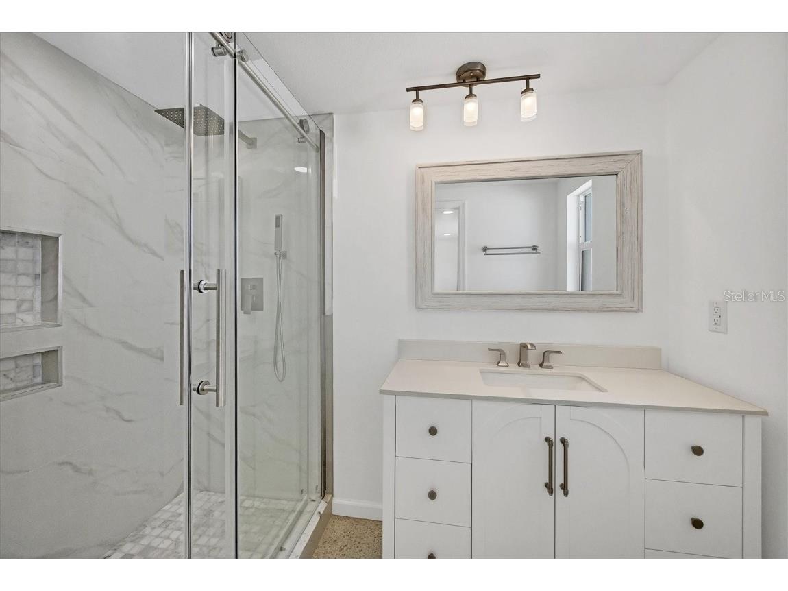 6711 S Lockwood Ridge Road Sarasota FL 34231 A4668944 image15