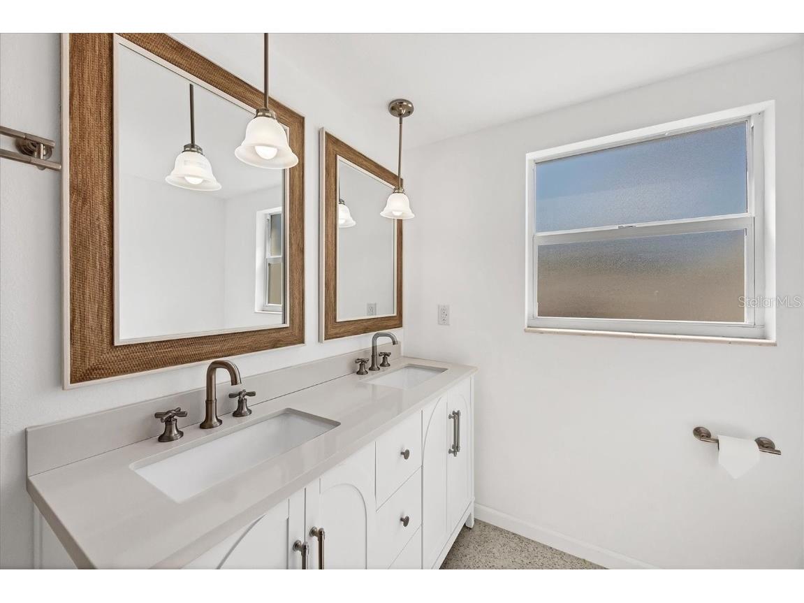 6711 S Lockwood Ridge Road Sarasota FL 34231 A4668944 image20