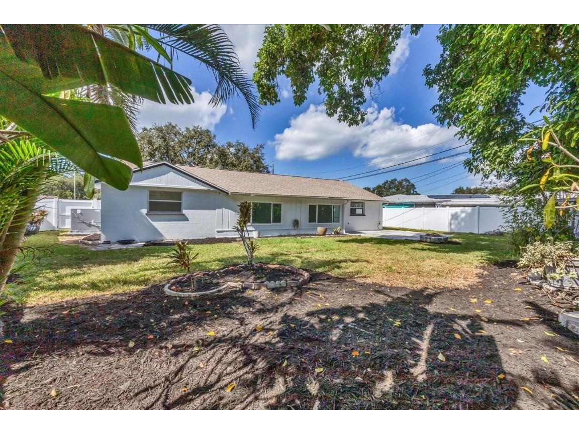 6711 S Lockwood Ridge Road Sarasota FL 34231 A4668944 image32