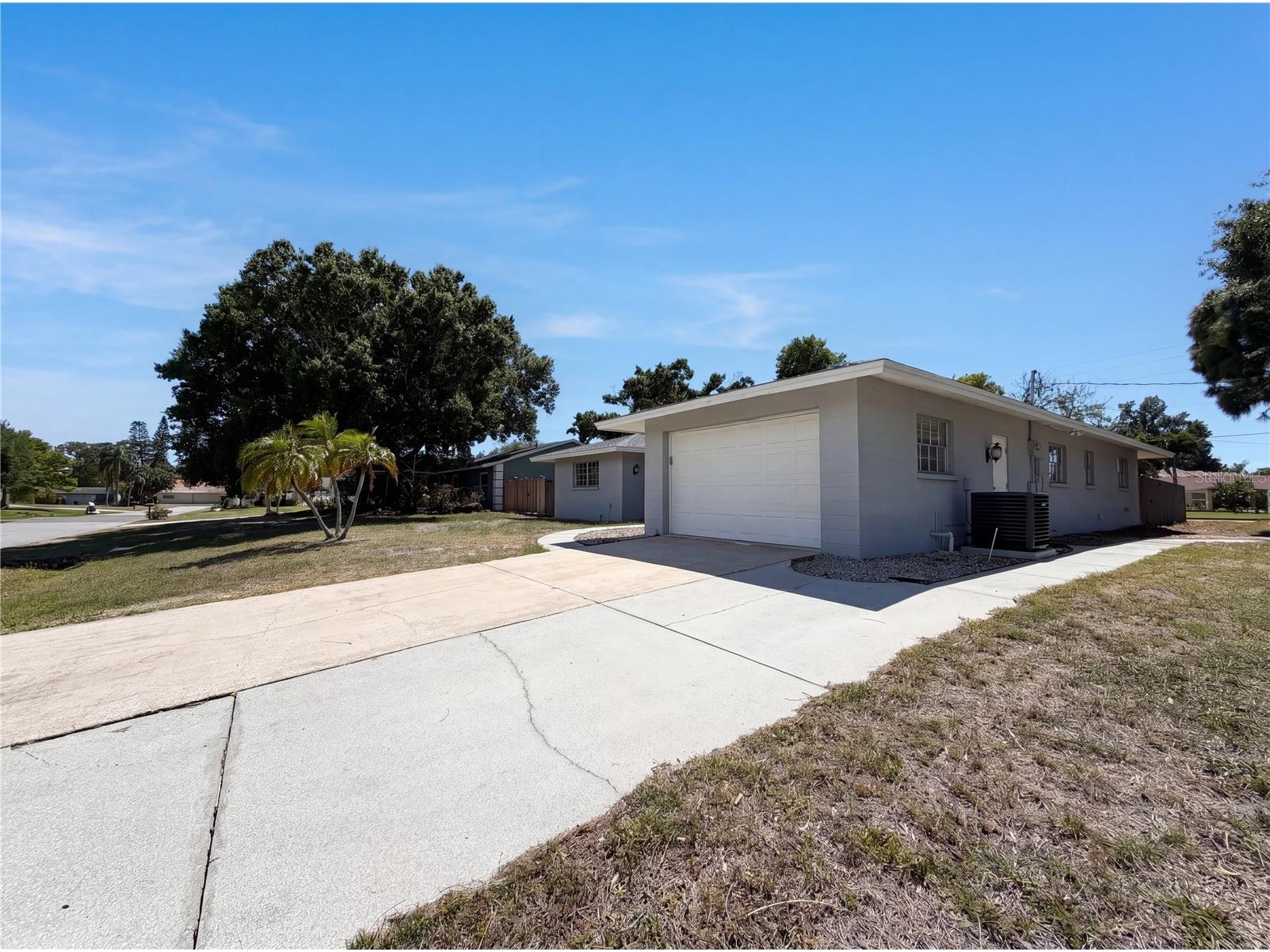 6712 Conetta Drive Sarasota FL 34243 O6403585 image2