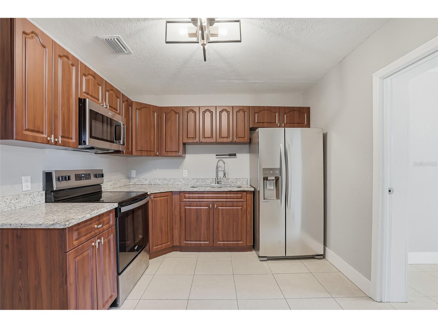6712 River Road Tampa FL 33615 TB8497824 image11