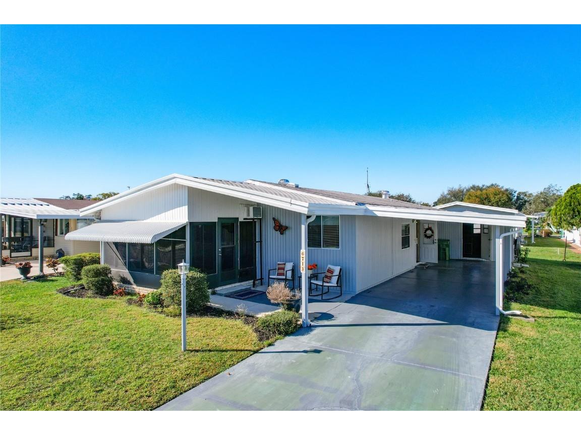 6713 Canterbury Drive NE Winter Haven FL 33881 - LAKE HENRY P4924107 image1