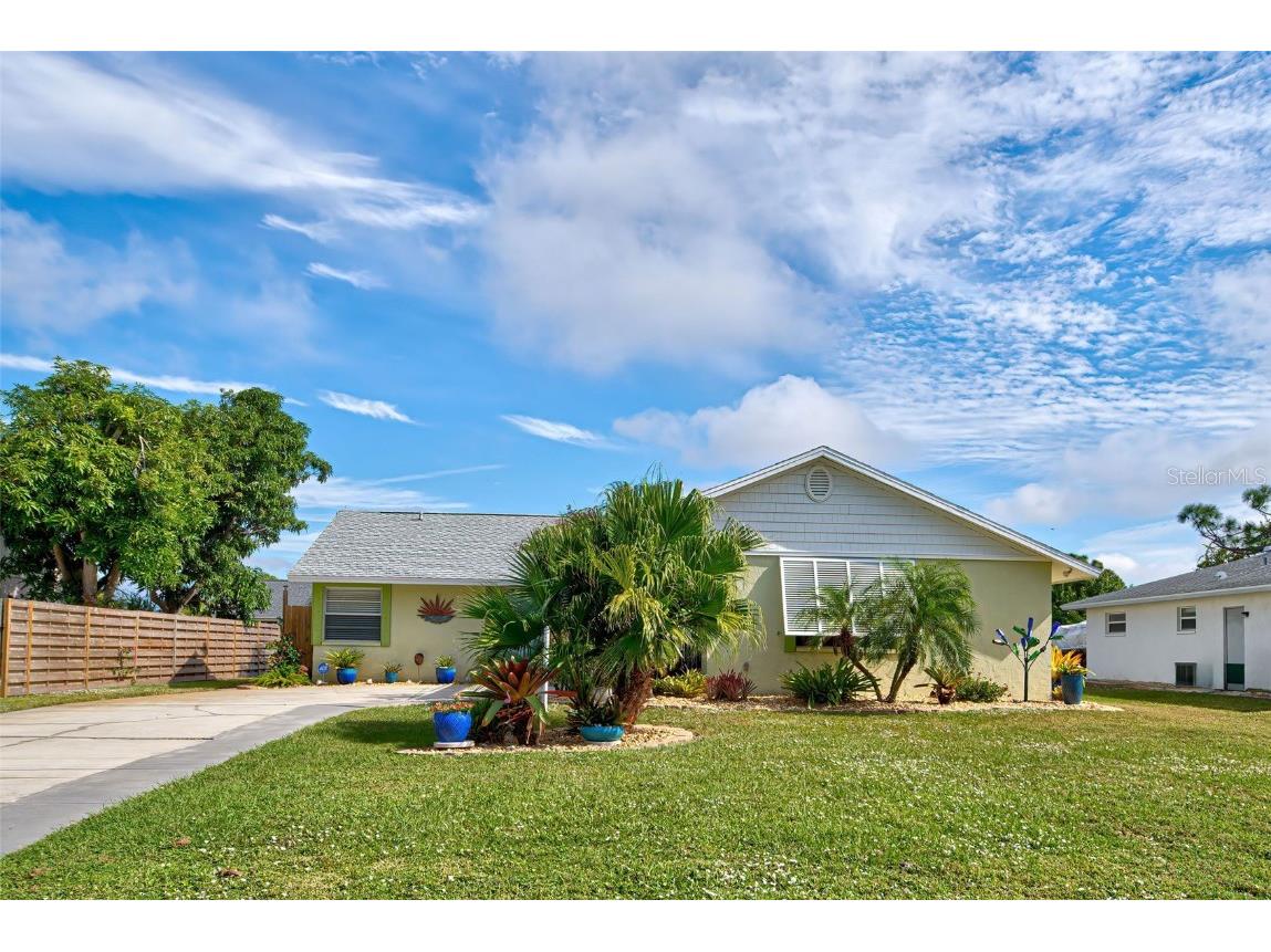 6713 Gasparilla Pines Boulevard Englewood FL 34224 D6133390 image1