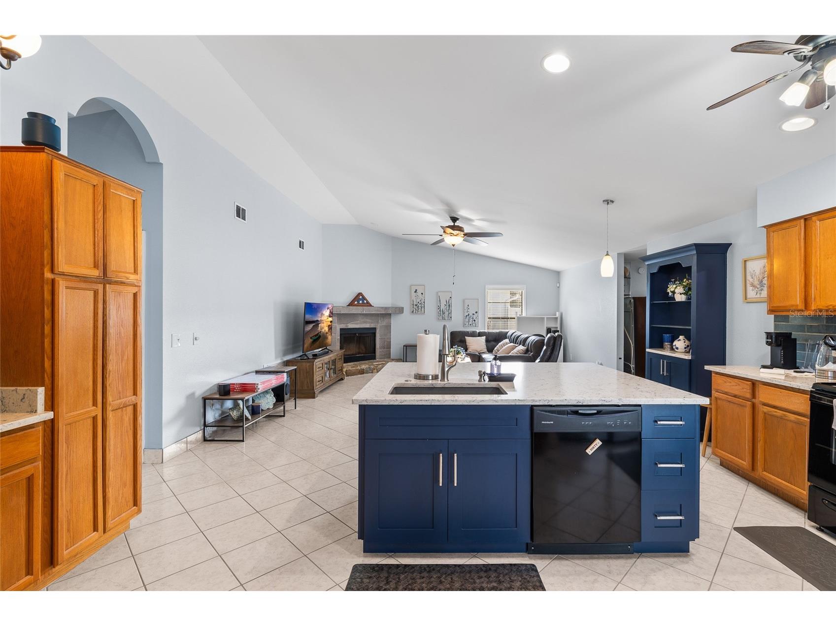 6713 Leeward Isle Way Tampa FL 33615 TB8486067 image10