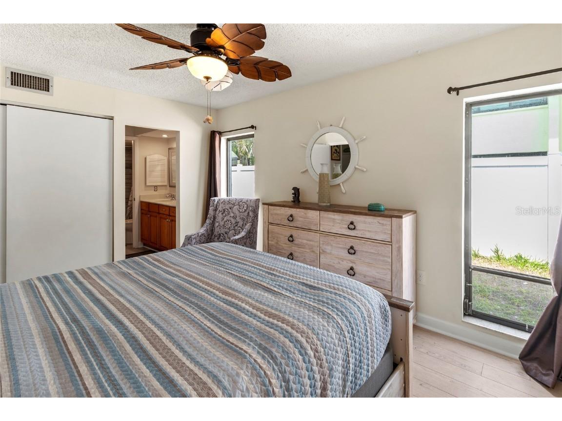 6713 Midnight Pass Road #4 Sarasota FL 34242 A4651929 image12