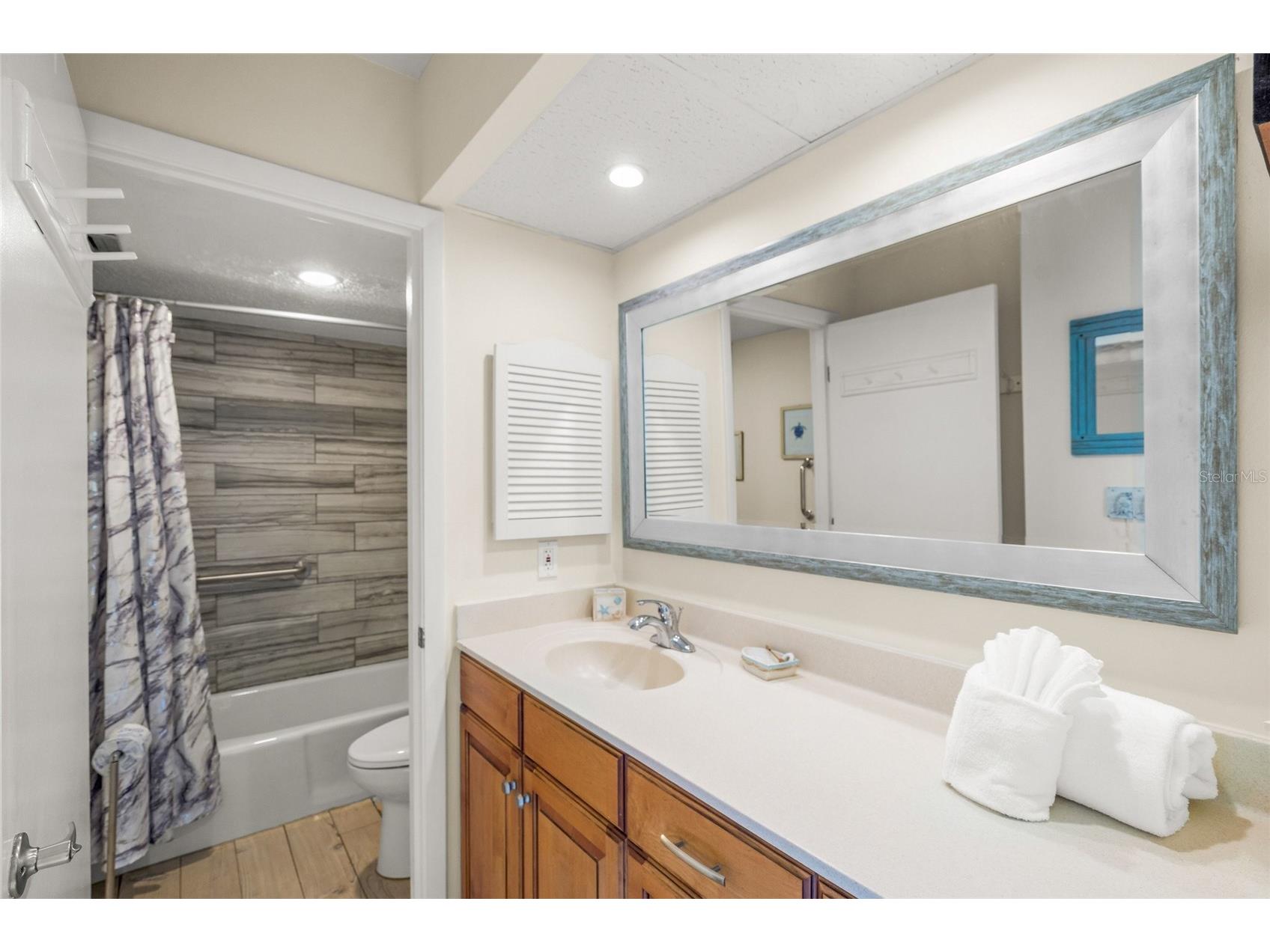 6713 Midnight Pass Road #4 Sarasota FL 34242 A4651929 image20