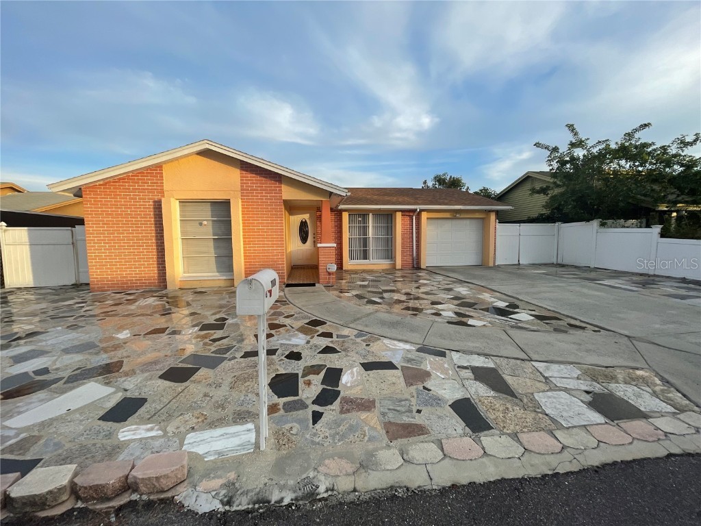 6713 Willow Spring Court Tampa FL 33615 O6089742 image1