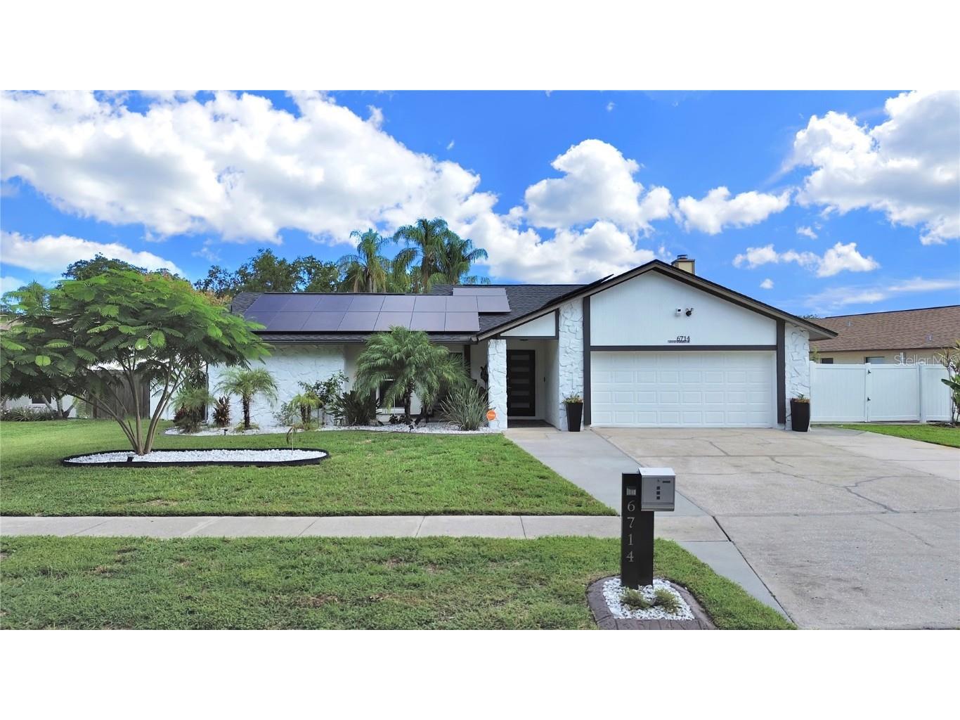 6714 Grand Bahama Drive Tampa FL 33615 U8248317 image1