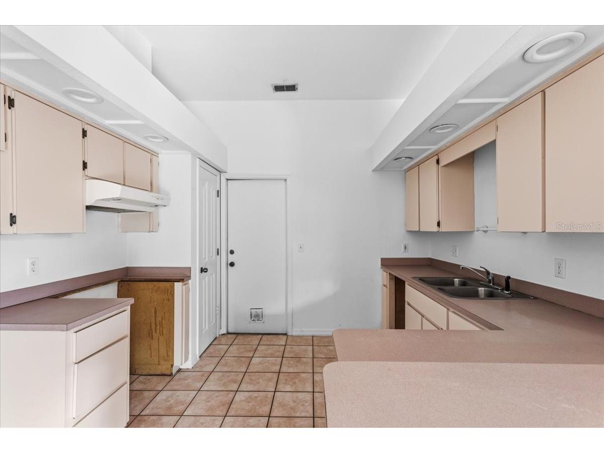 6714 NW 34th Drive Gainesville FL 32653 GC538023 image16