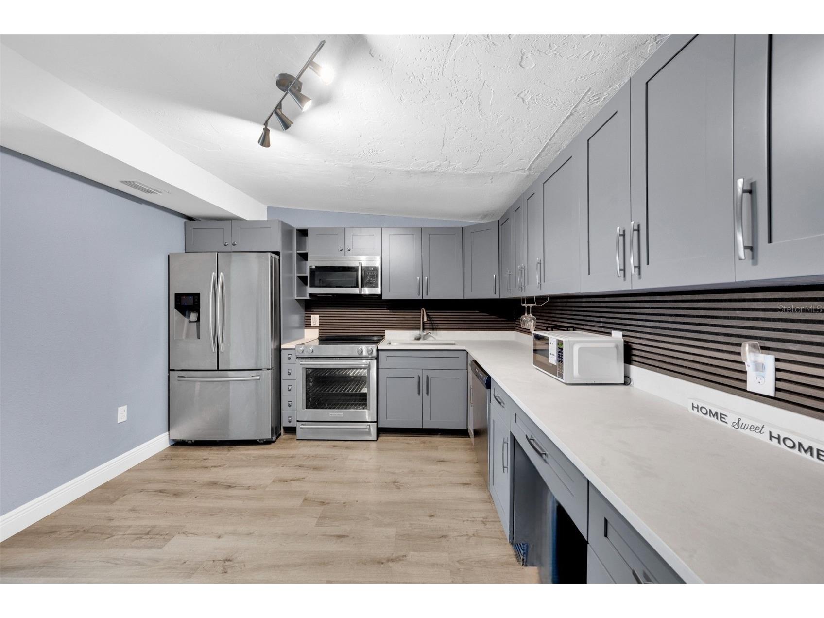 6714 Sandra Drive Port Richey FL 34668 W7886197 image15
