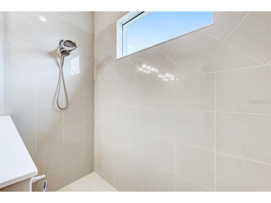 6715 Curzon Terrace Bradenton FL 34201 A4669602 image36