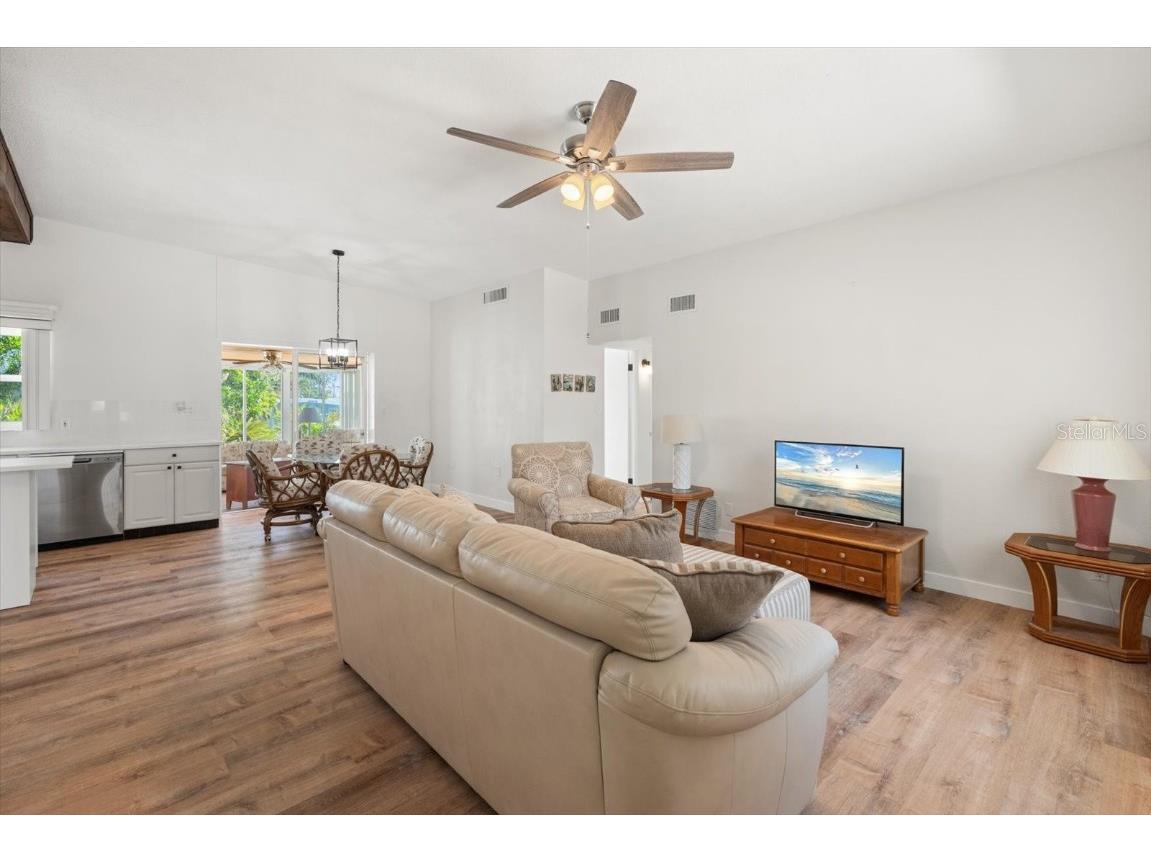 6715 Georgia Avenue Bradenton FL 34207 A4673287 image8