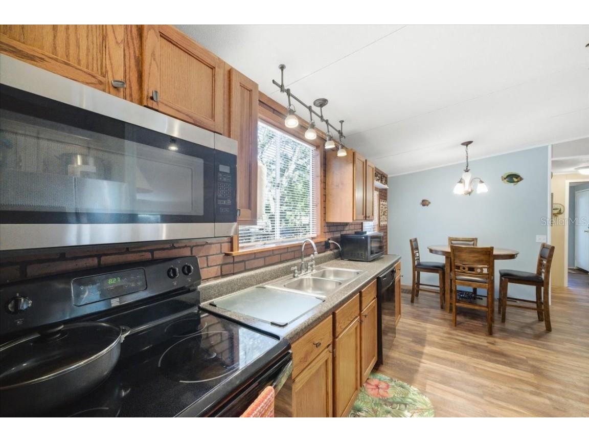 6715 W Richard Drive Weeki Wachee FL 34607 W7880298 image10