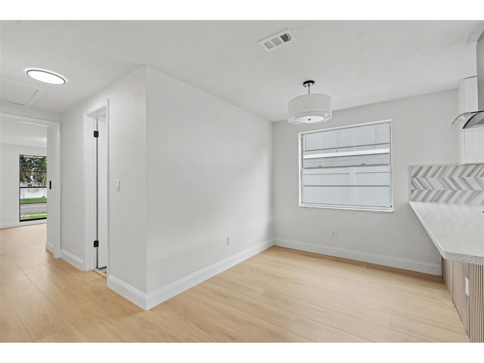 6716 Timberlane West Drive Tampa FL 33615 TB8525063 image25