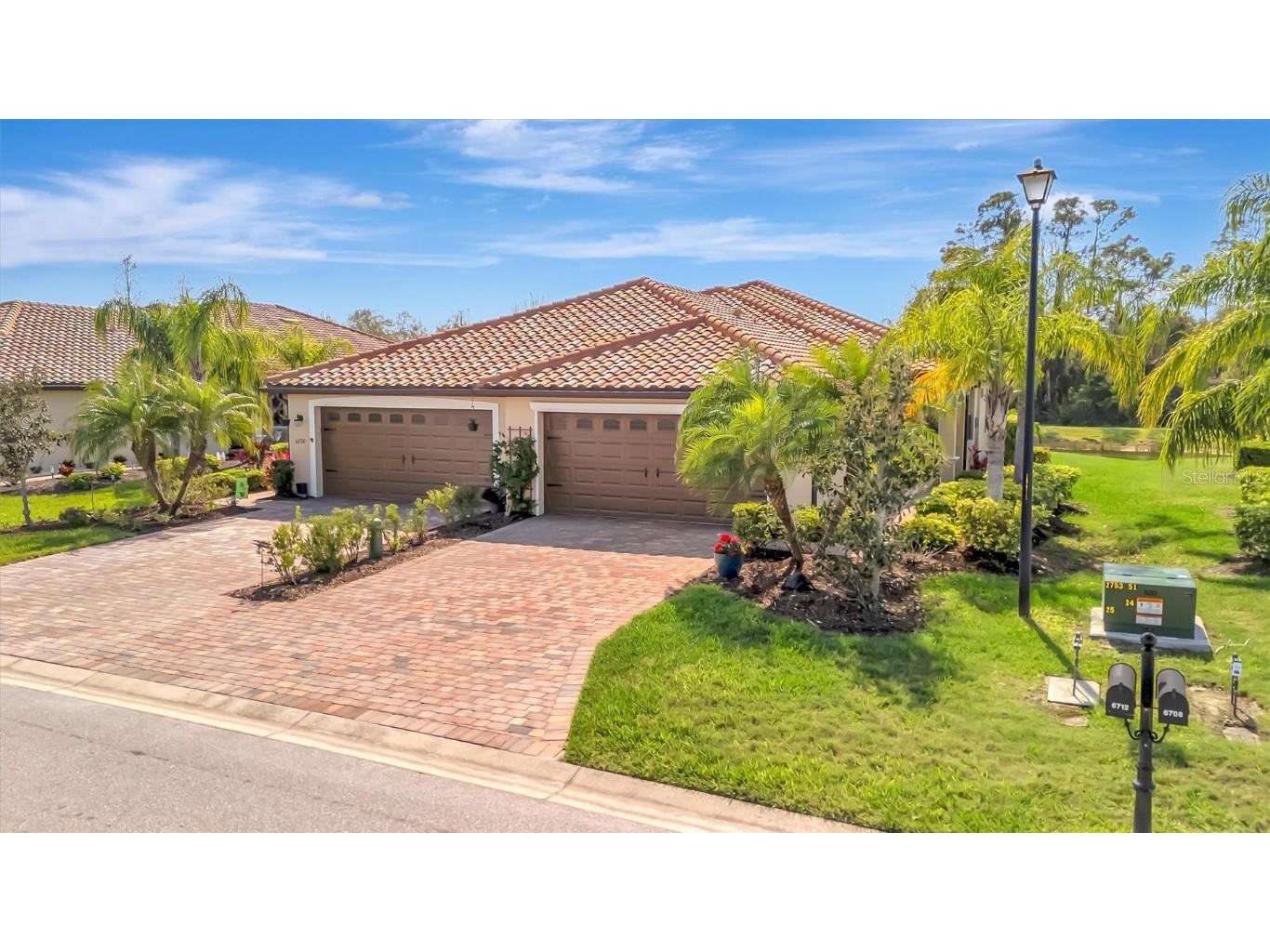 6716 Willowshire Way Bradenton FL 34212 A4642785 image1