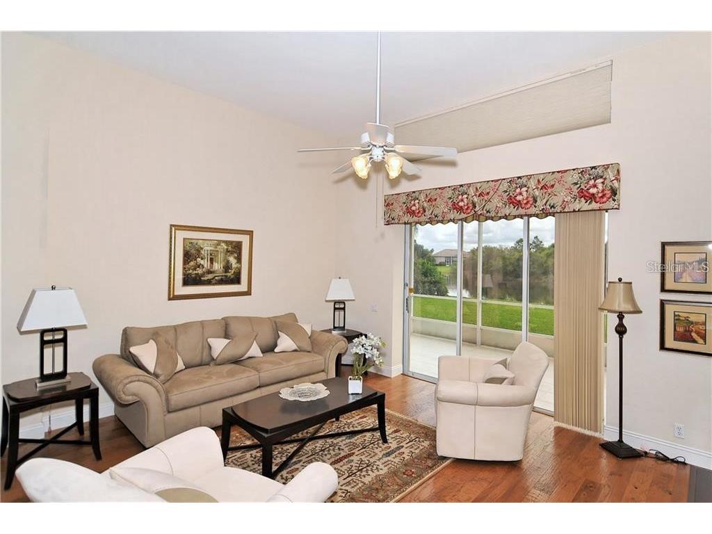 6718 Virginia Crossing University Park FL 34201 A4443868 image4