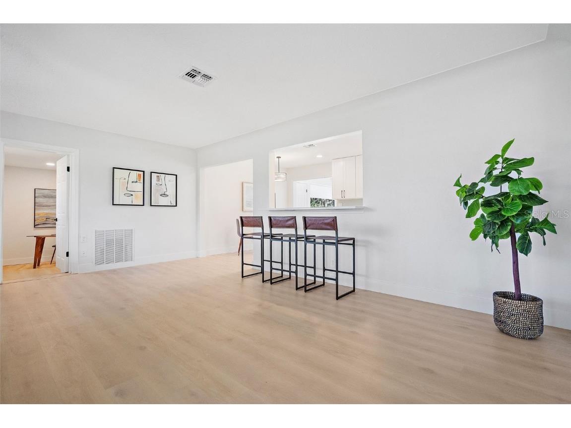 6719 3rd Avenue N Saint Petersburg FL 33710 TB8420250 image37