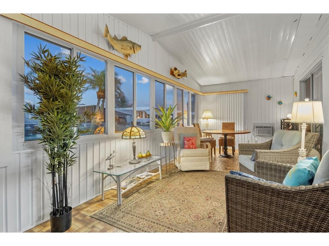 6719 Canterbury Drive NE Winter Haven FL 33881 - LAKE HENRY S5121197 image4