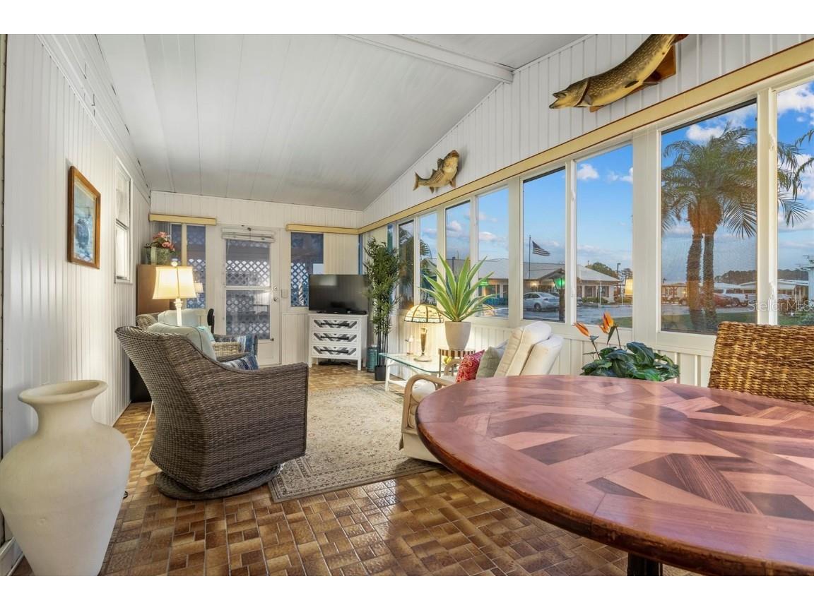 6719 Canterbury Drive NE Winter Haven FL 33881 - LAKE HENRY S5121197 image5