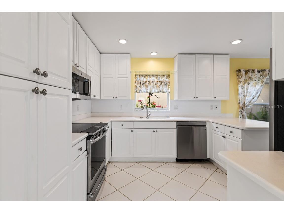 6719 Paseo Castille Sarasota FL 34238 A4673922 image11