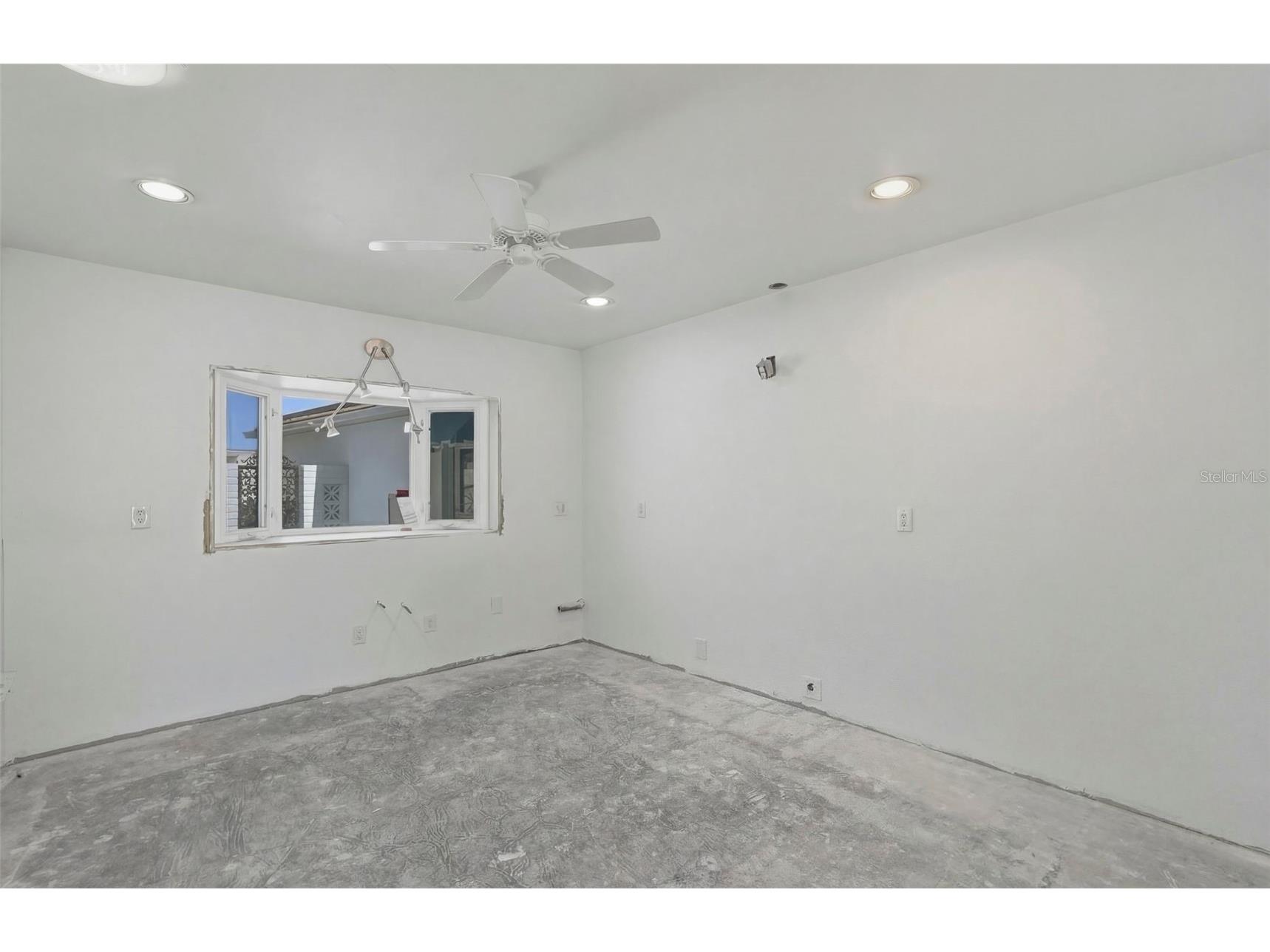 672 Boca Ciega Point Boulevard N Saint Petersburg FL 33708 TB8351975 image4