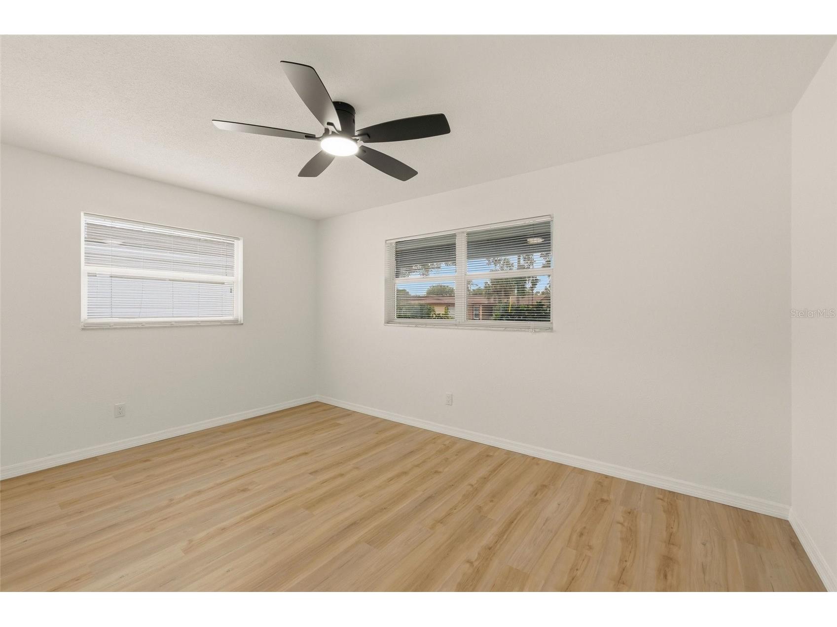 6721 13th Avenue N Saint Petersburg FL 33710 TB8509815 image33