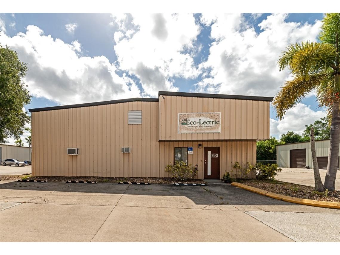 6721 33rd Street E #C Sarasota FL 34243 A4614998 image1