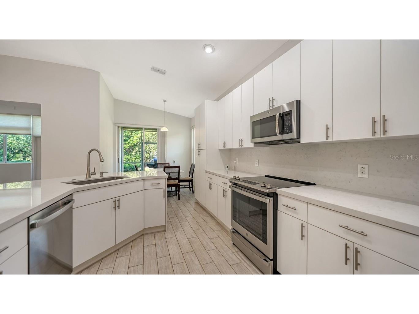 6721 Oak Manor Drive Lakewood Ranch FL 34202 - LAKE UIHLEIN A4652862 image16