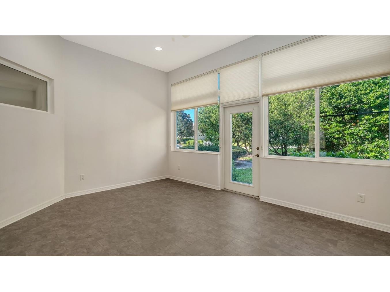 6721 Oak Manor Drive Lakewood Ranch FL 34202 - LAKE UIHLEIN A4652862 image8