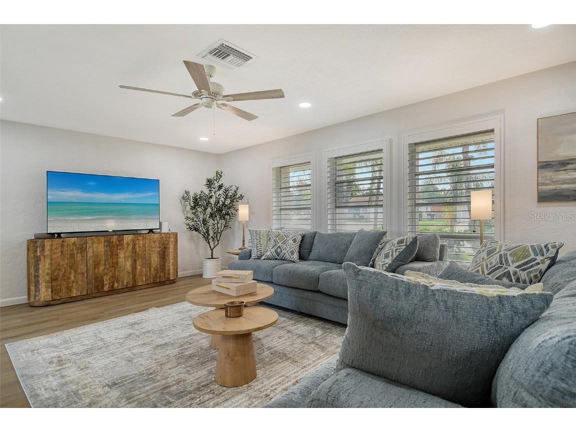 6722 Roxbury Drive Sarasota FL 34231 A4664965 image12