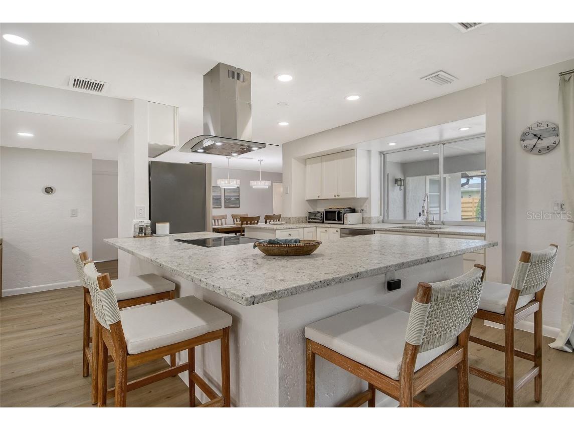 6722 Roxbury Drive Sarasota FL 34231 A4664965 image25