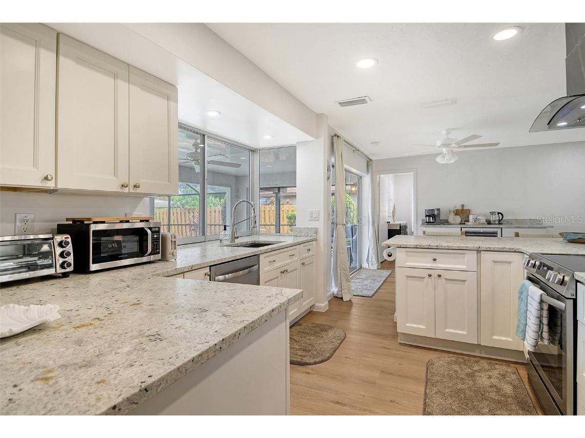 6722 Roxbury Drive Sarasota FL 34231 A4664965 image28