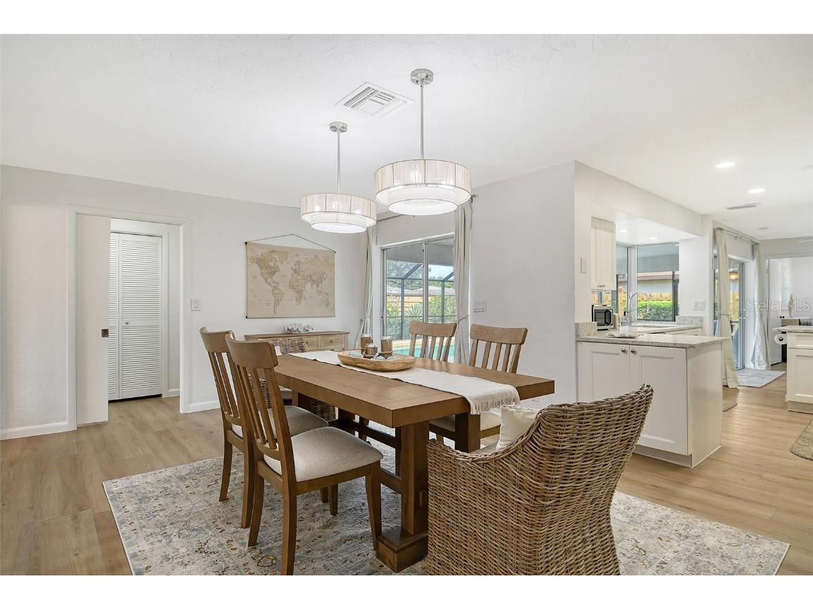 6722 Roxbury Drive Sarasota FL 34231 A4664965 image34