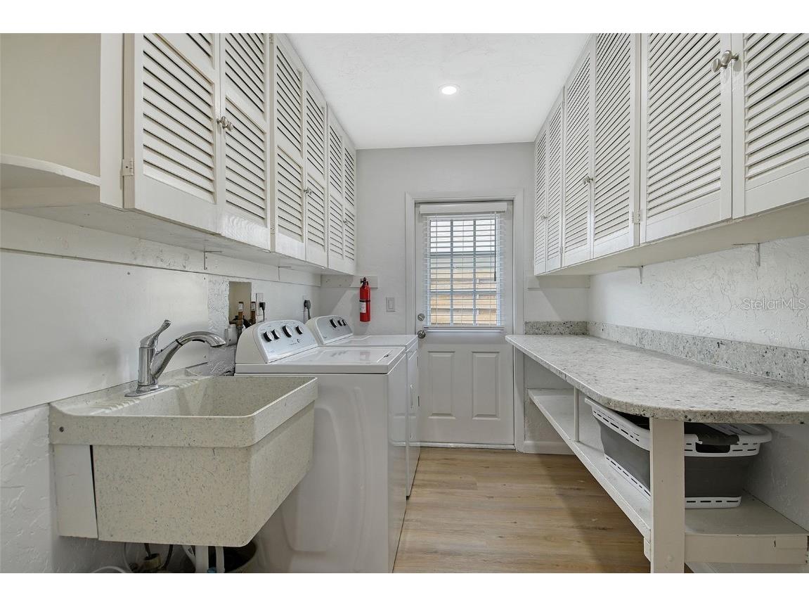 6722 Roxbury Drive Sarasota FL 34231 A4664965 image43