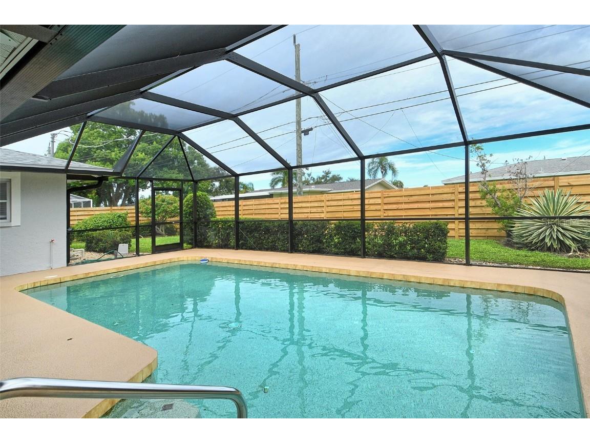 6722 Roxbury Drive Sarasota FL 34231 A4664965 image44