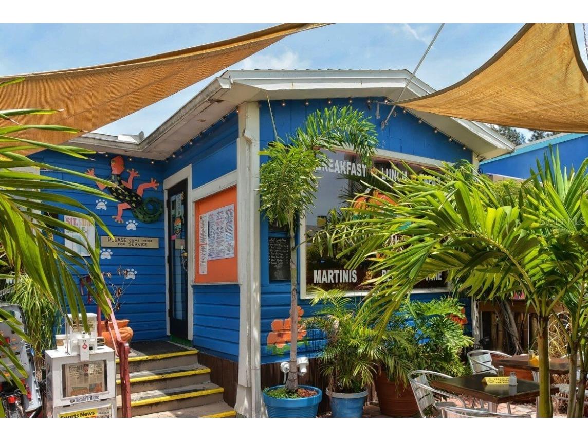 6722 Roxbury Drive Sarasota FL 34231 A4664965 image85