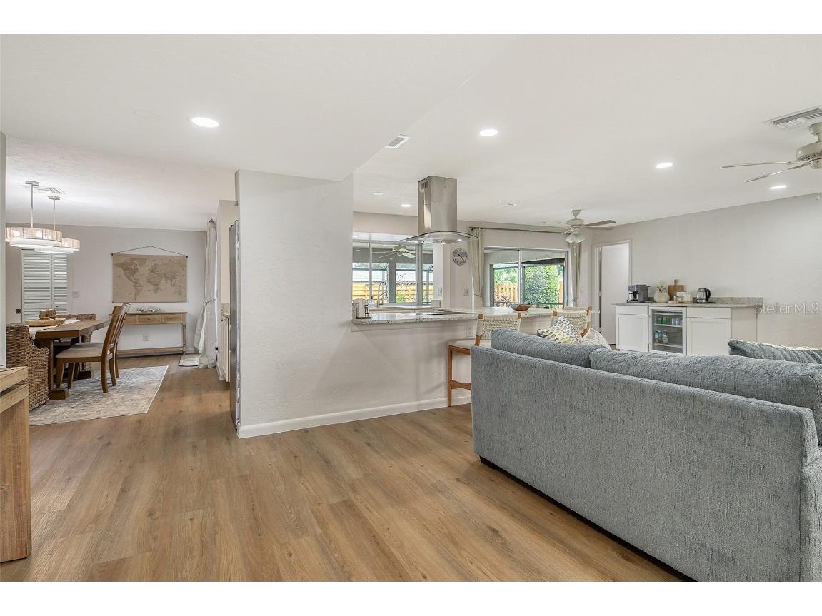 6722 Roxbury Drive Sarasota FL 34231 A4664965 image9