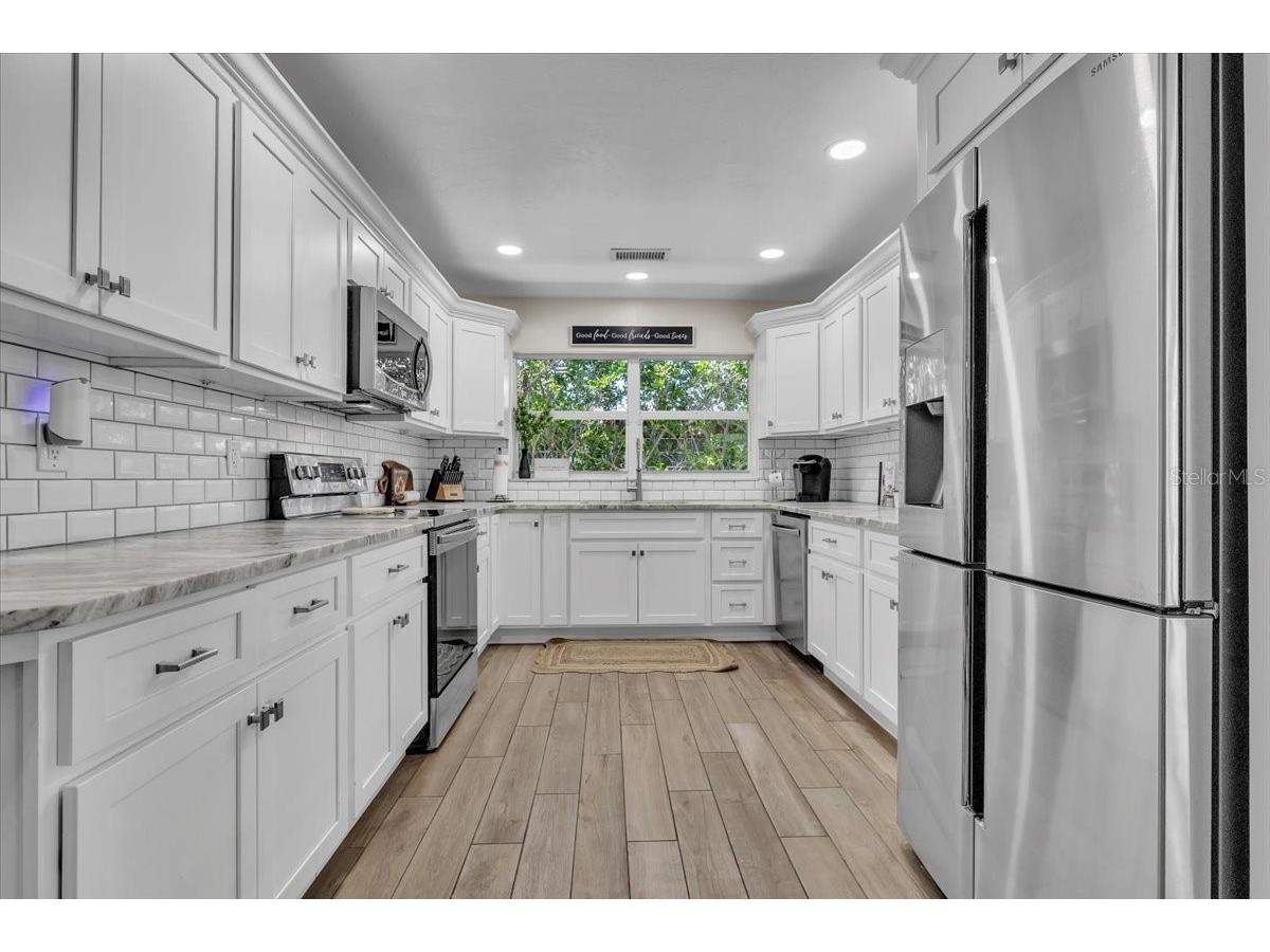 6723 Avenue C Sarasota FL 34231 C7521189 image28