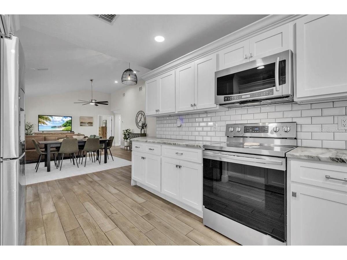 6723 Avenue C Sarasota FL 34231 C7521189 image31