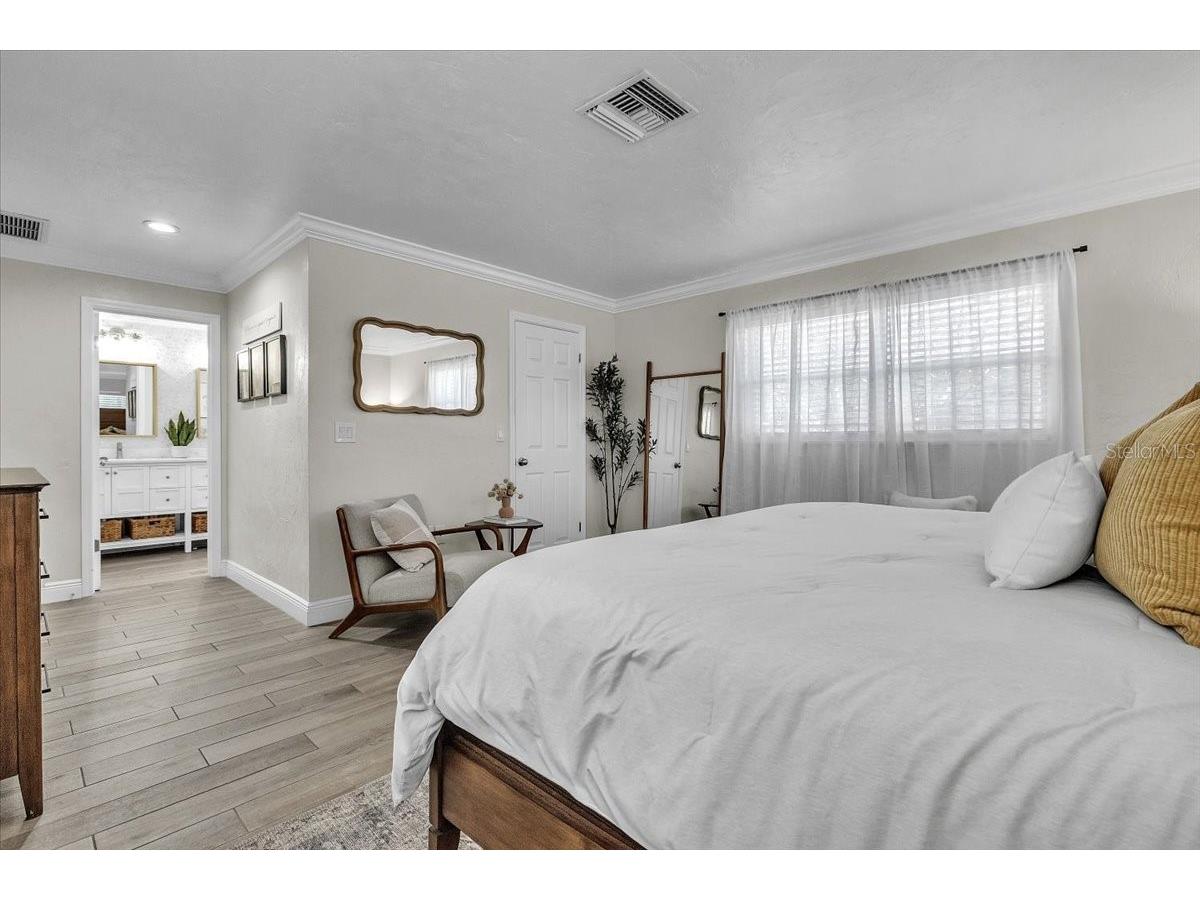 6723 Avenue C Sarasota FL 34231 C7521189 image37