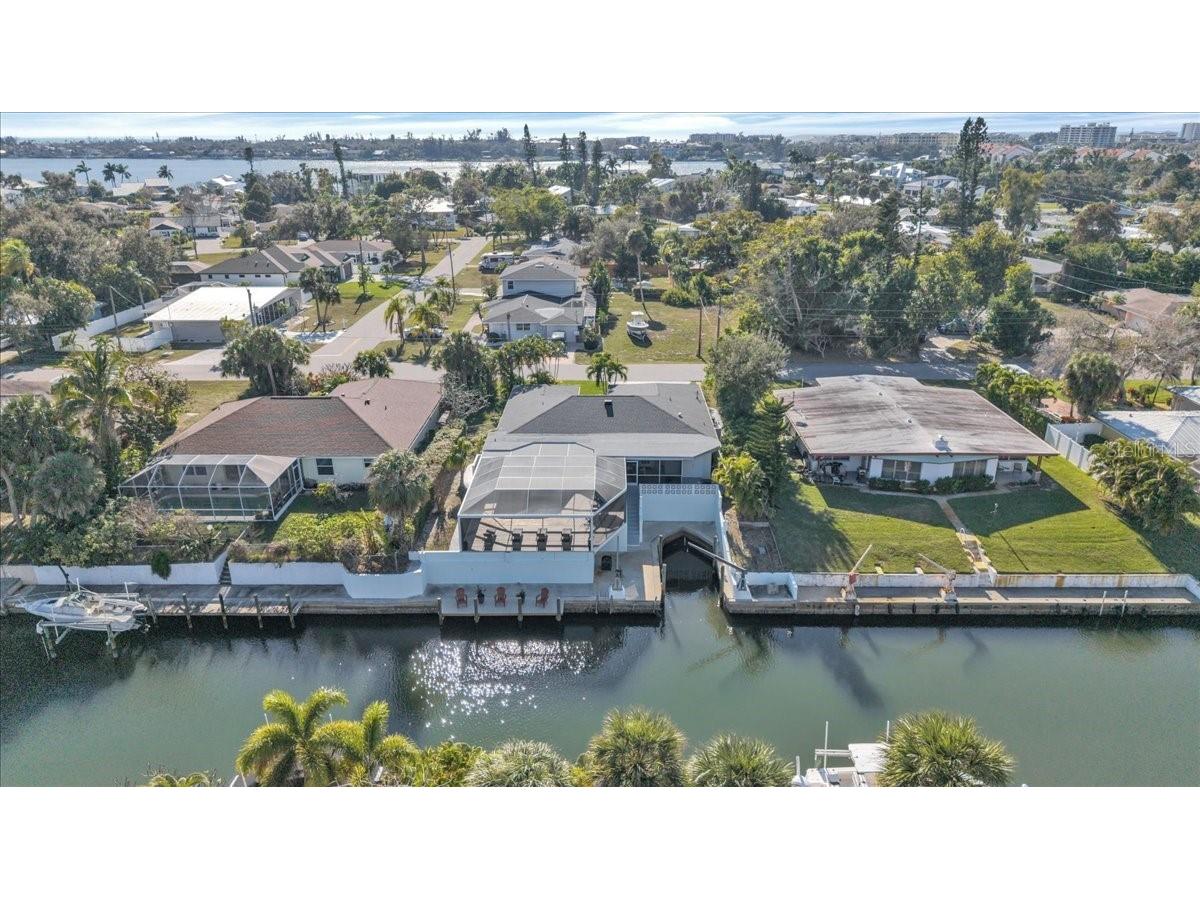 6723 Avenue C Sarasota FL 34231 C7521189 image4