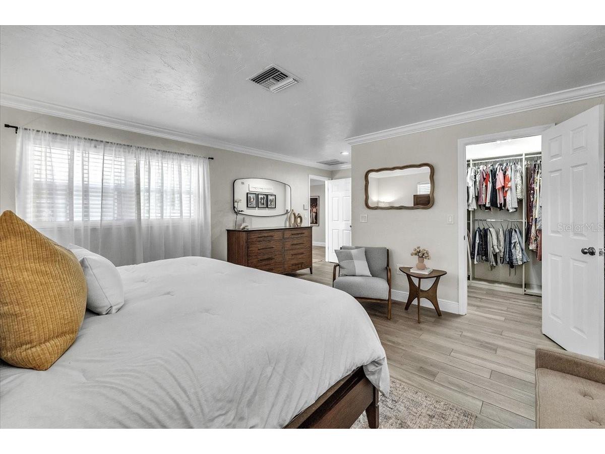 6723 Avenue C Sarasota FL 34231 C7521189 image40