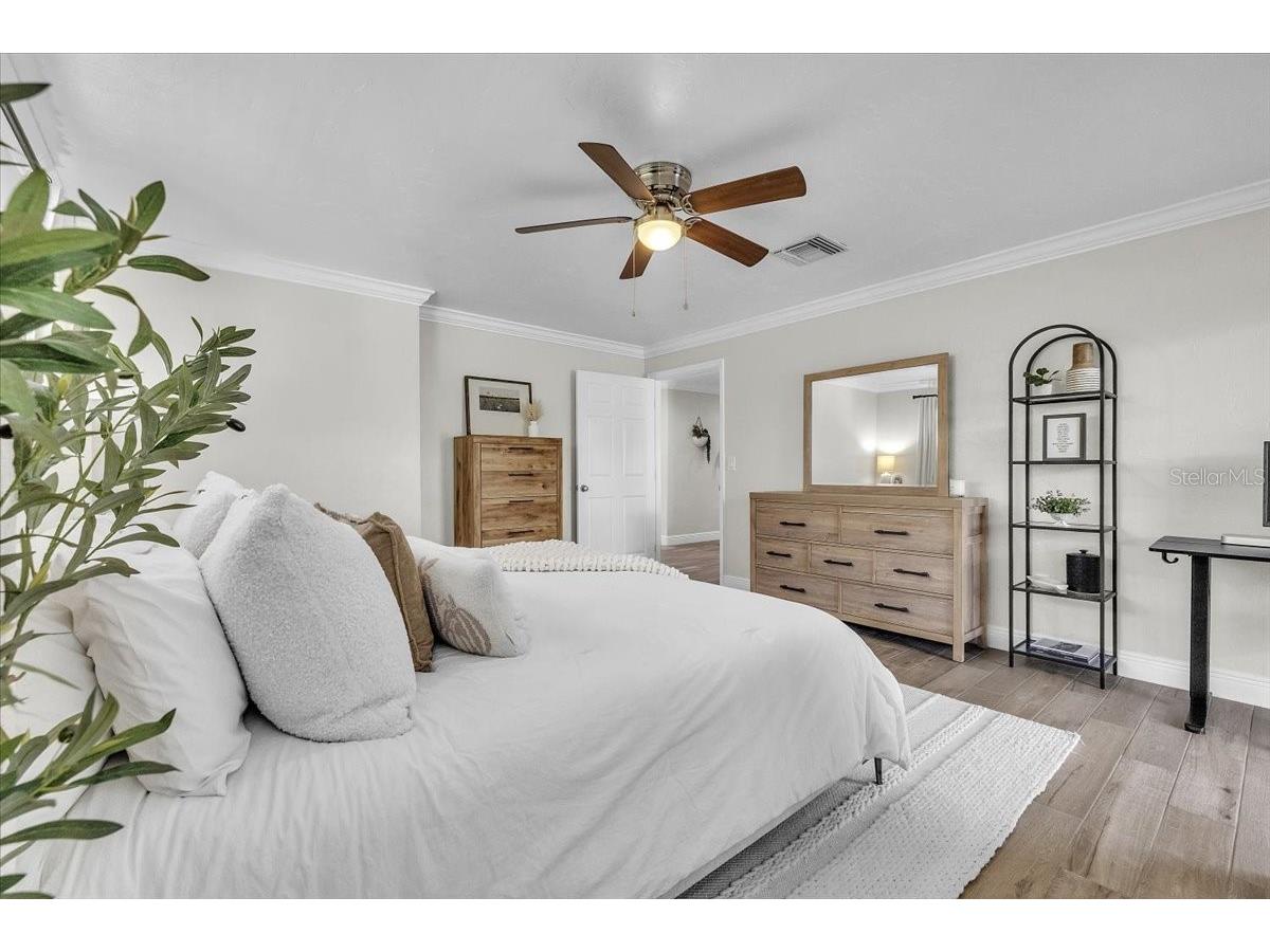 6723 Avenue C Sarasota FL 34231 C7521189 image53
