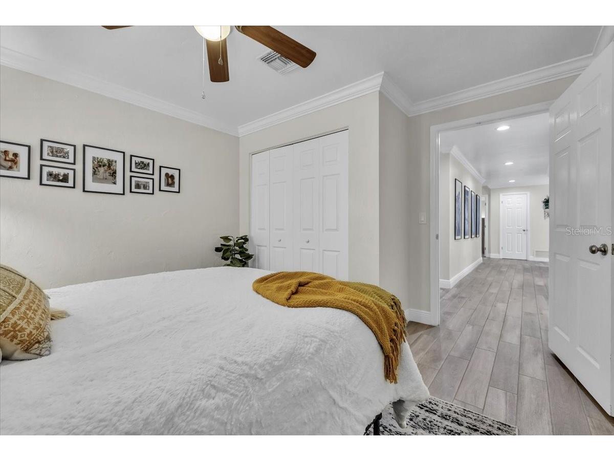 6723 Avenue C Sarasota FL 34231 C7521189 image57